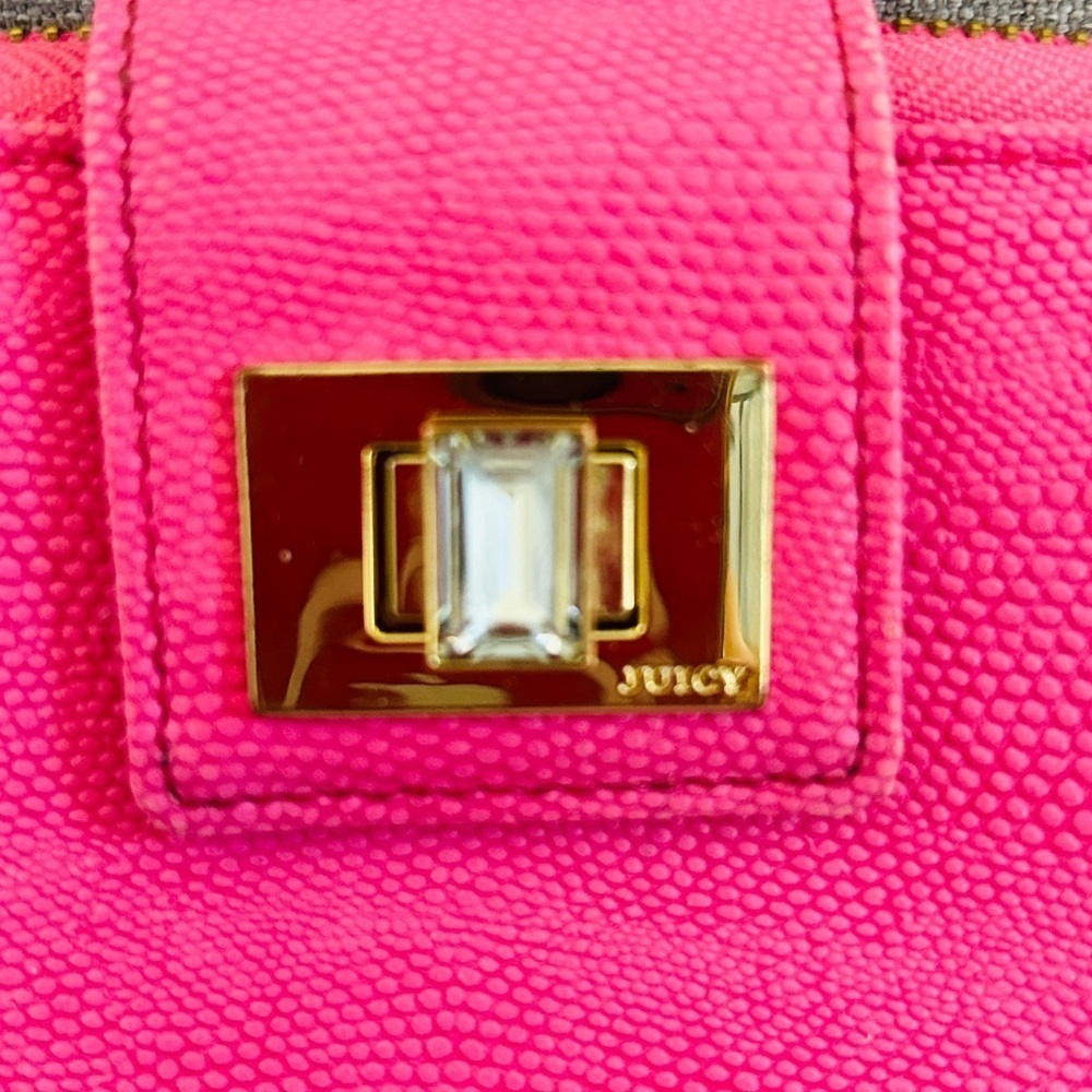 Juicy Couture Pink Chic Card Wallet - Picture 2 of 9